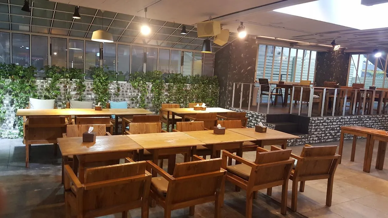 The Evelyn location